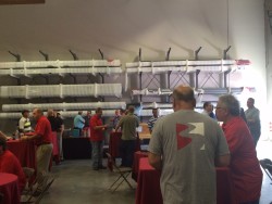 俄勒冈州隆重开幕